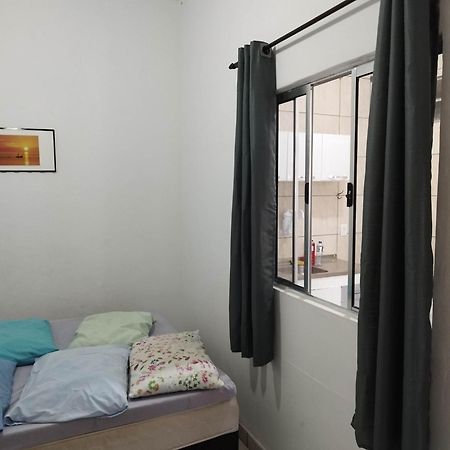 Apto 4 Completo 2 Quartos Ar Cond Fogão Geladeira etc Todo Seu Não divide com ninguém Centro Praia da Costa Vila Velha  Esterno foto